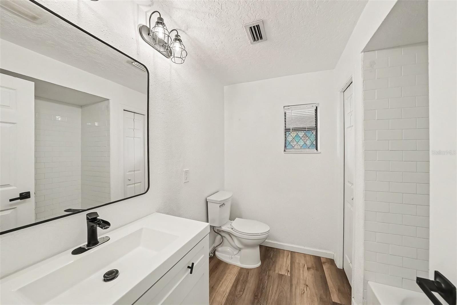 4715 KEMBLE CT — photo 19