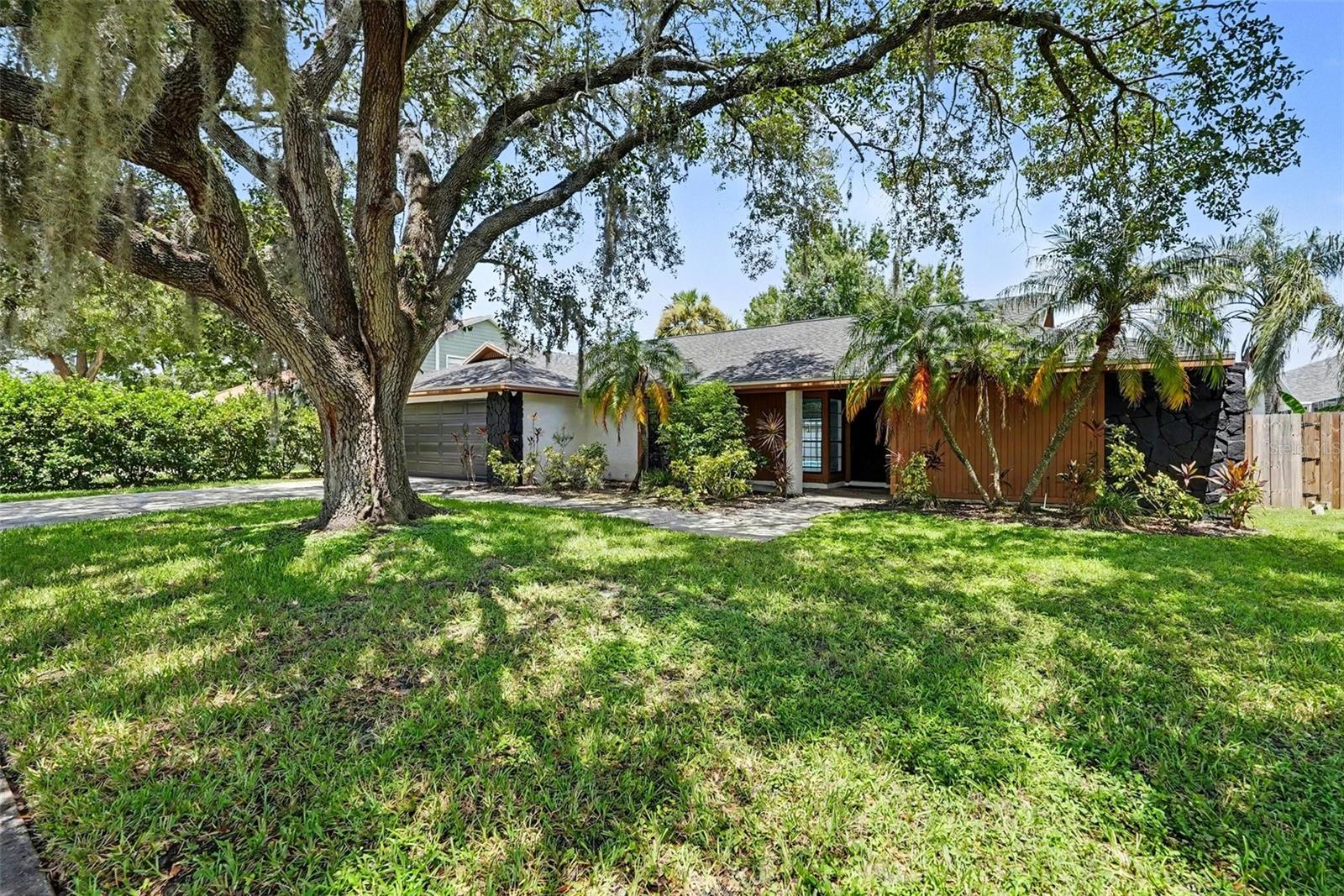 4715 KEMBLE CT — photo 33