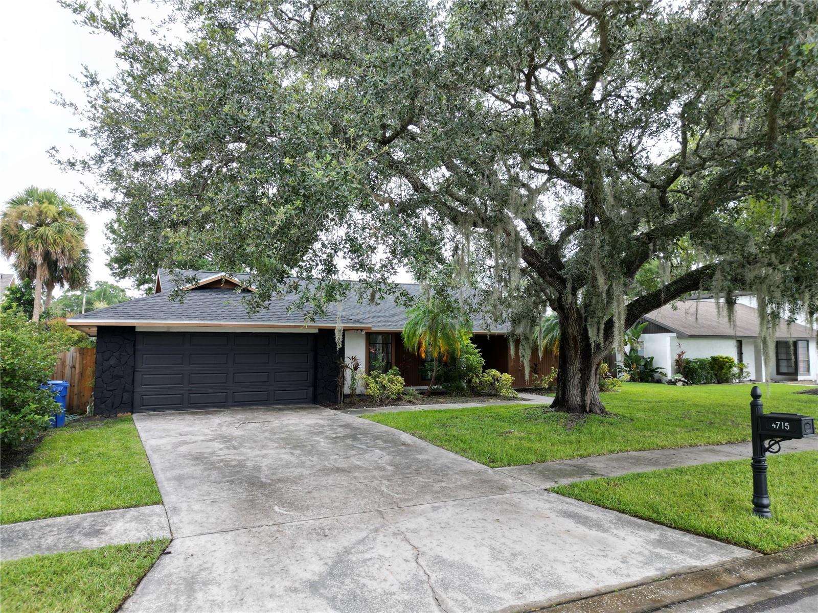 4715 KEMBLE CT — photo 35
