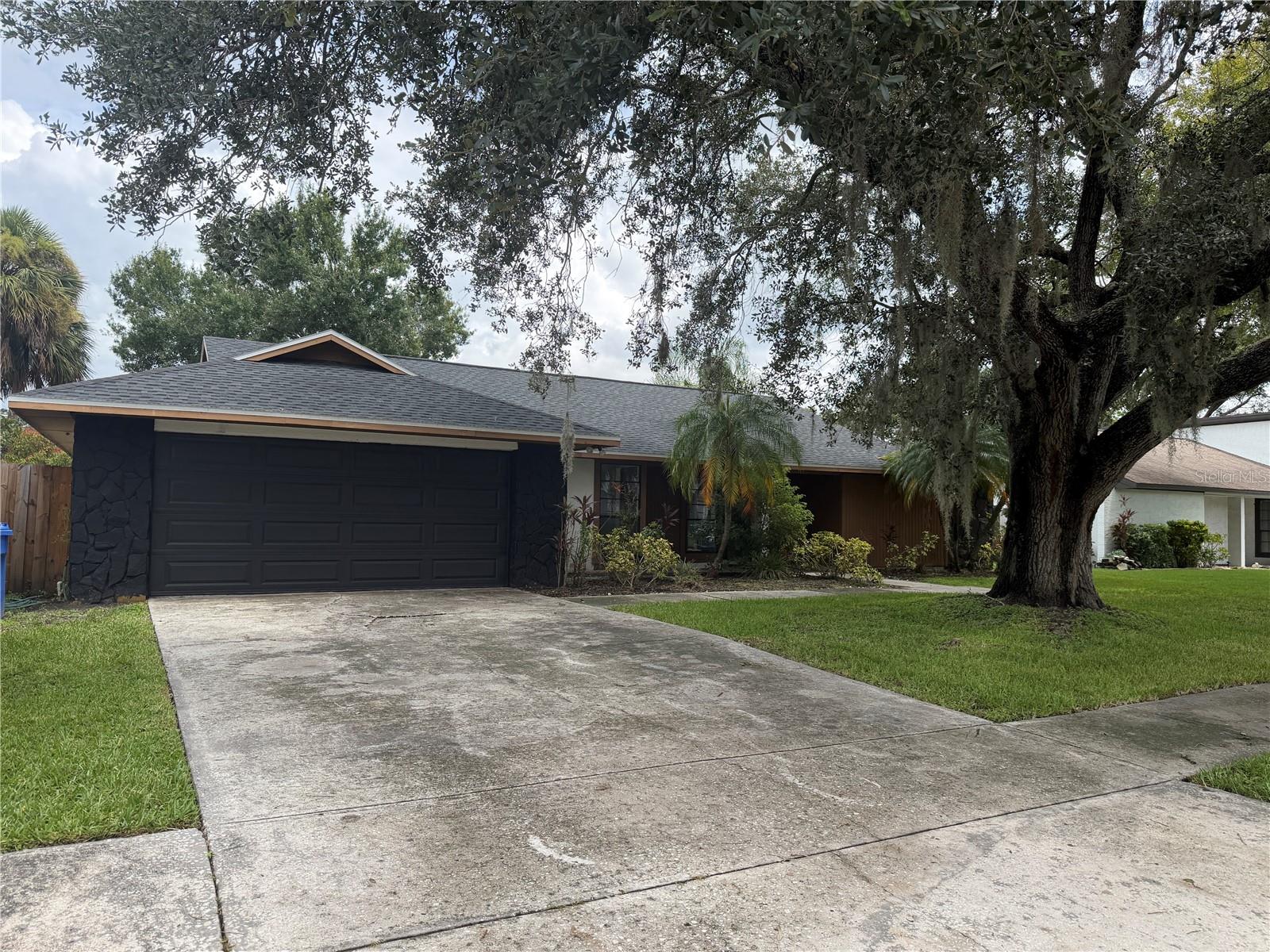 4715 KEMBLE CT — photo 30