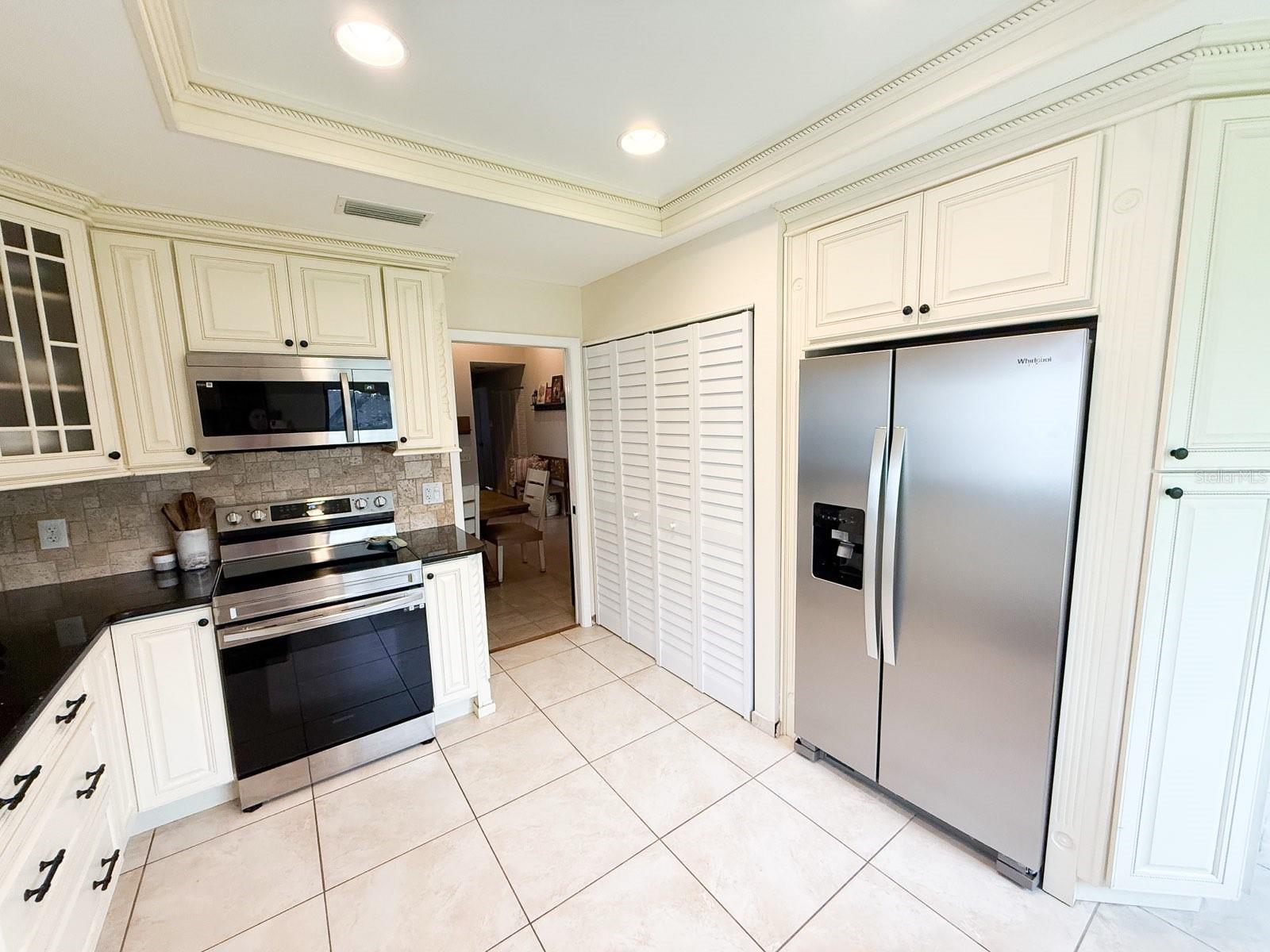 1816 LAKE CYPRESS DR #1816 — photo 18