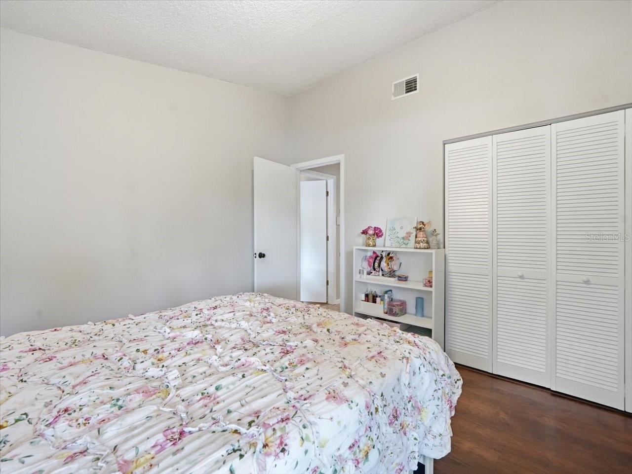 1816 LAKE CYPRESS DR #1816 — photo 37