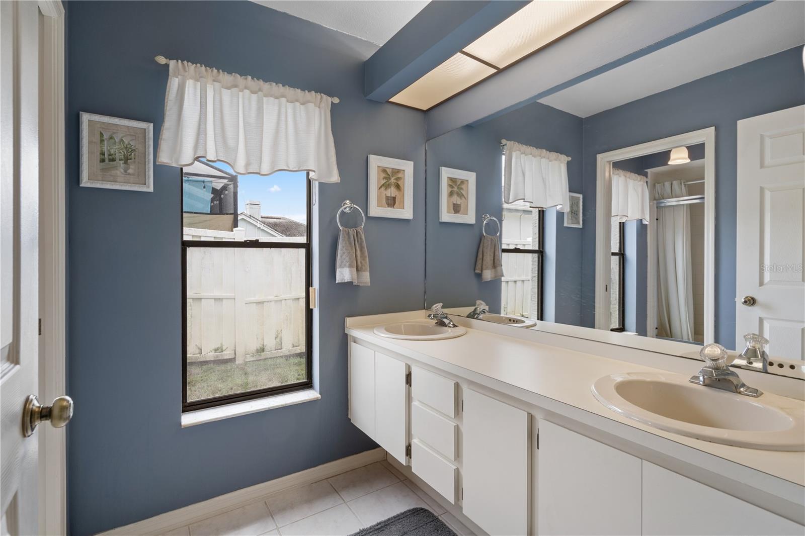 3225 GLENWOOD CIR — photo 41