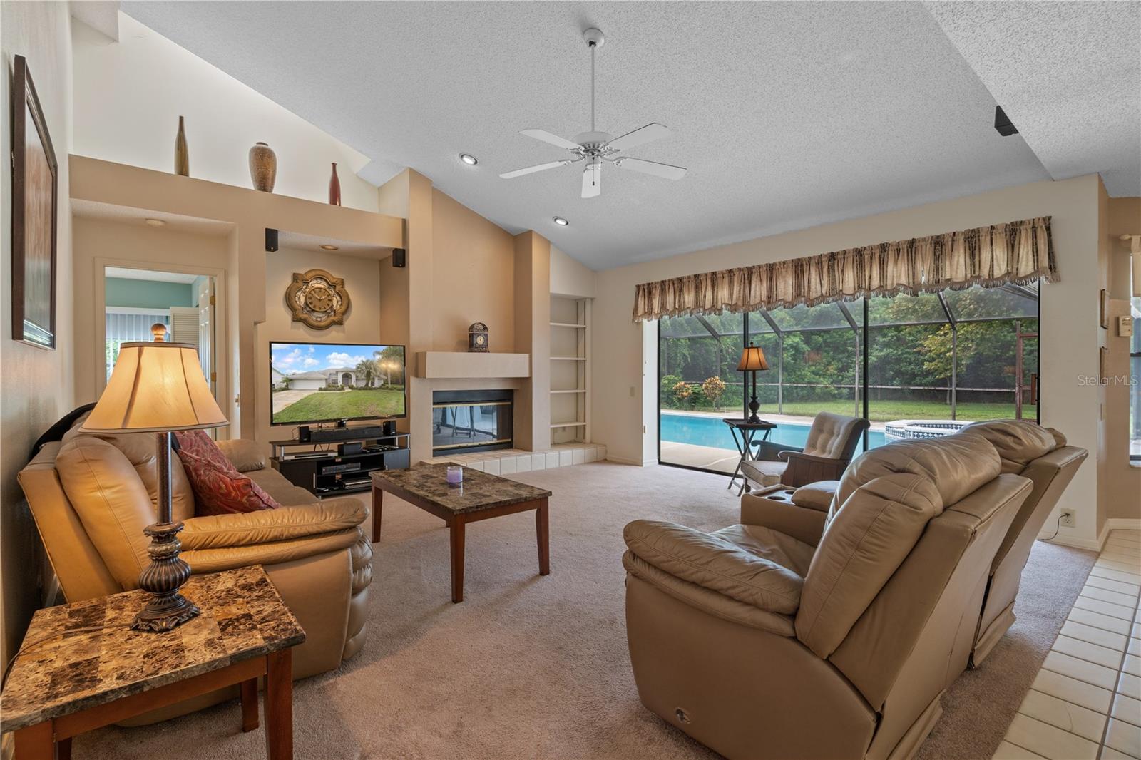 3225 GLENWOOD CIR — photo 23