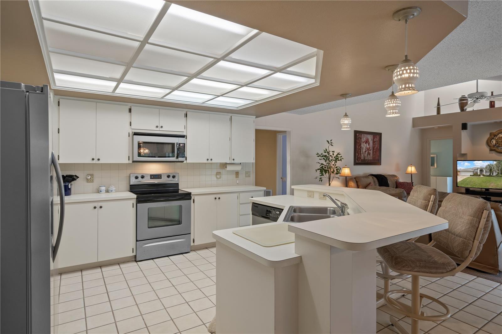 3225 GLENWOOD CIR — photo 18