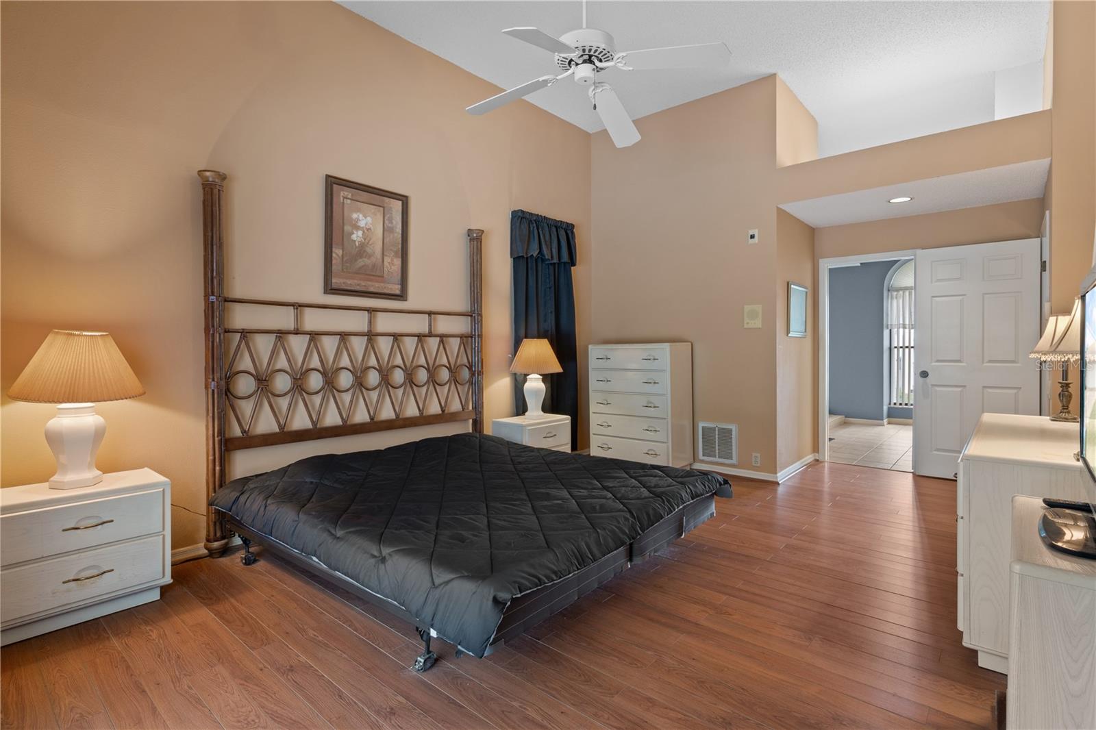 3225 GLENWOOD CIR — photo 28
