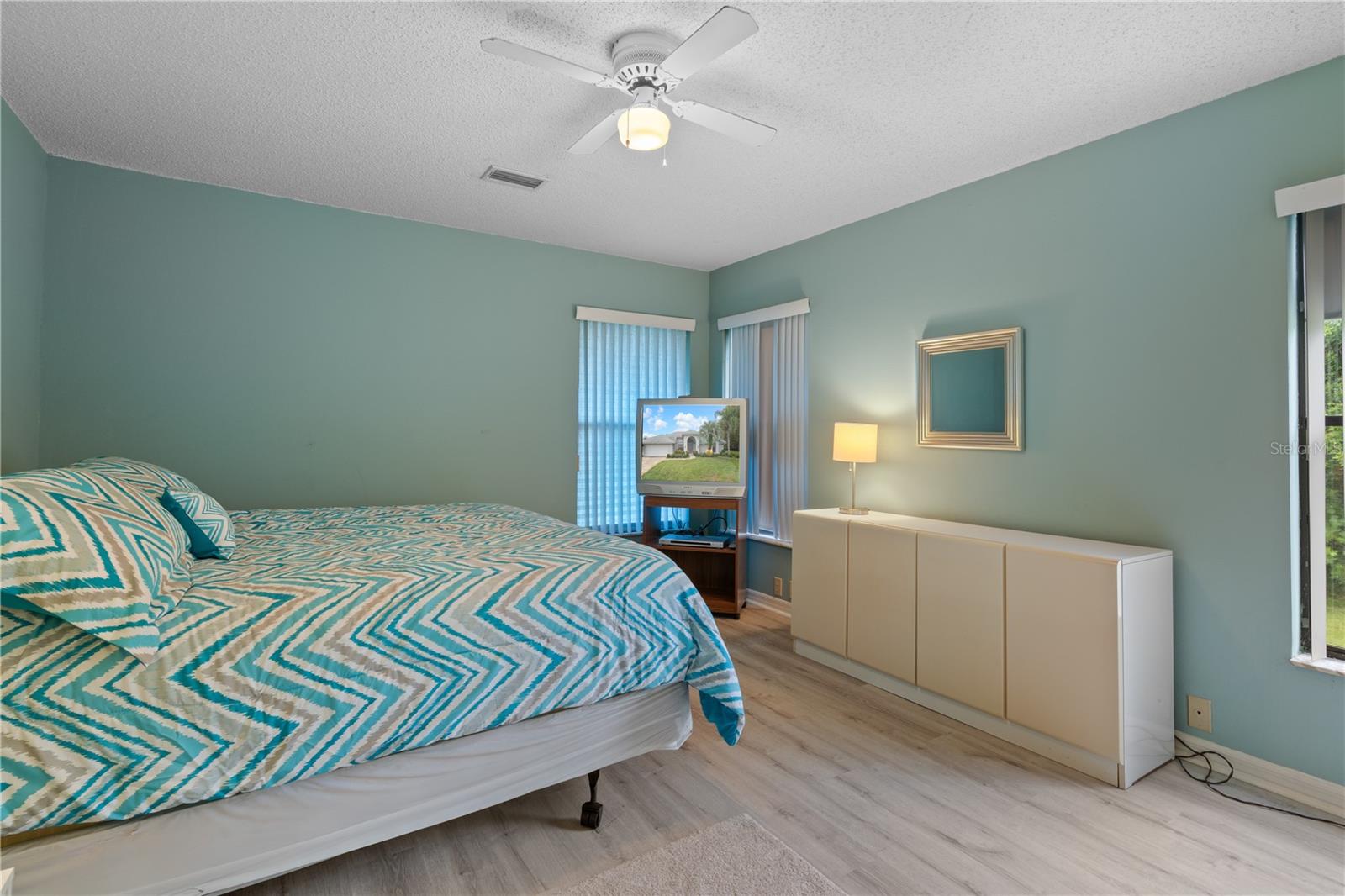 3225 GLENWOOD CIR — photo 34