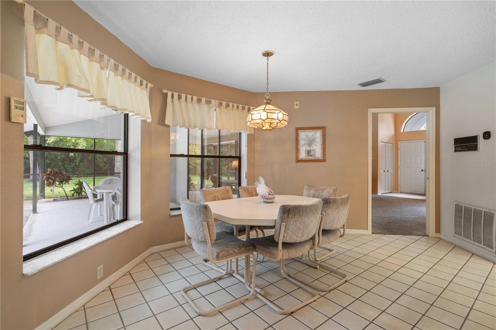 3225 GLENWOOD CIR — photo 15