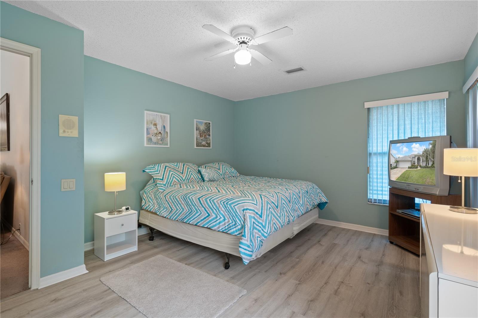 3225 GLENWOOD CIR — photo 35