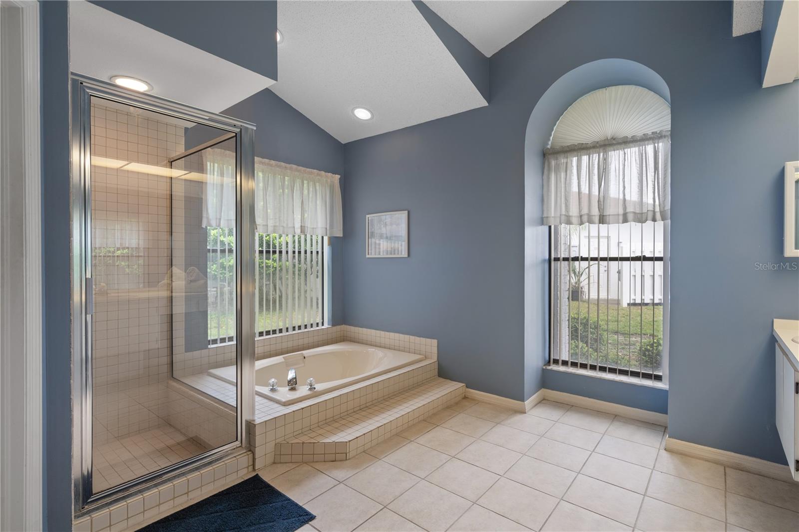 3225 GLENWOOD CIR — photo 31