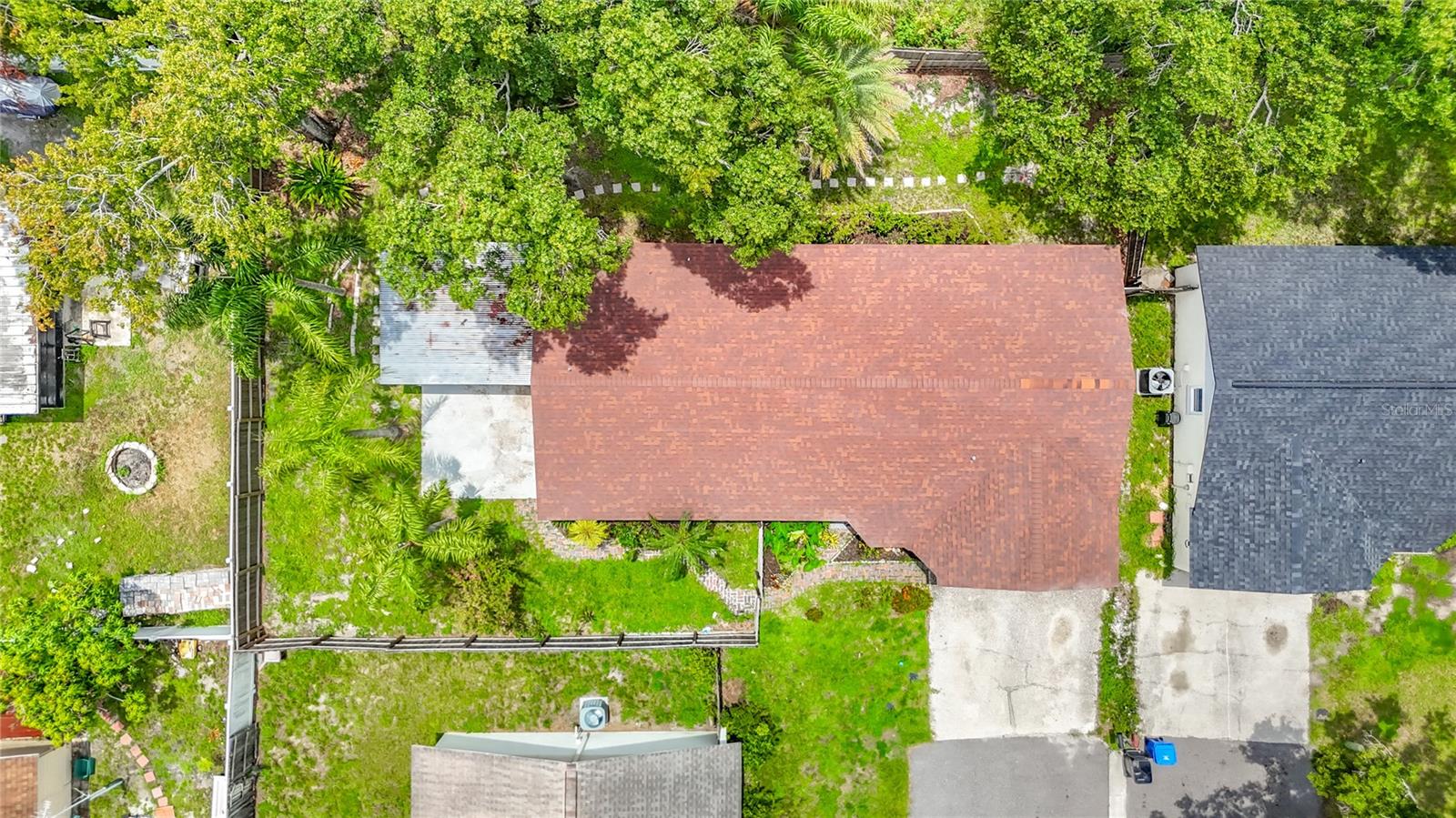 6701 VILLAGE GROVE CT — photo 36