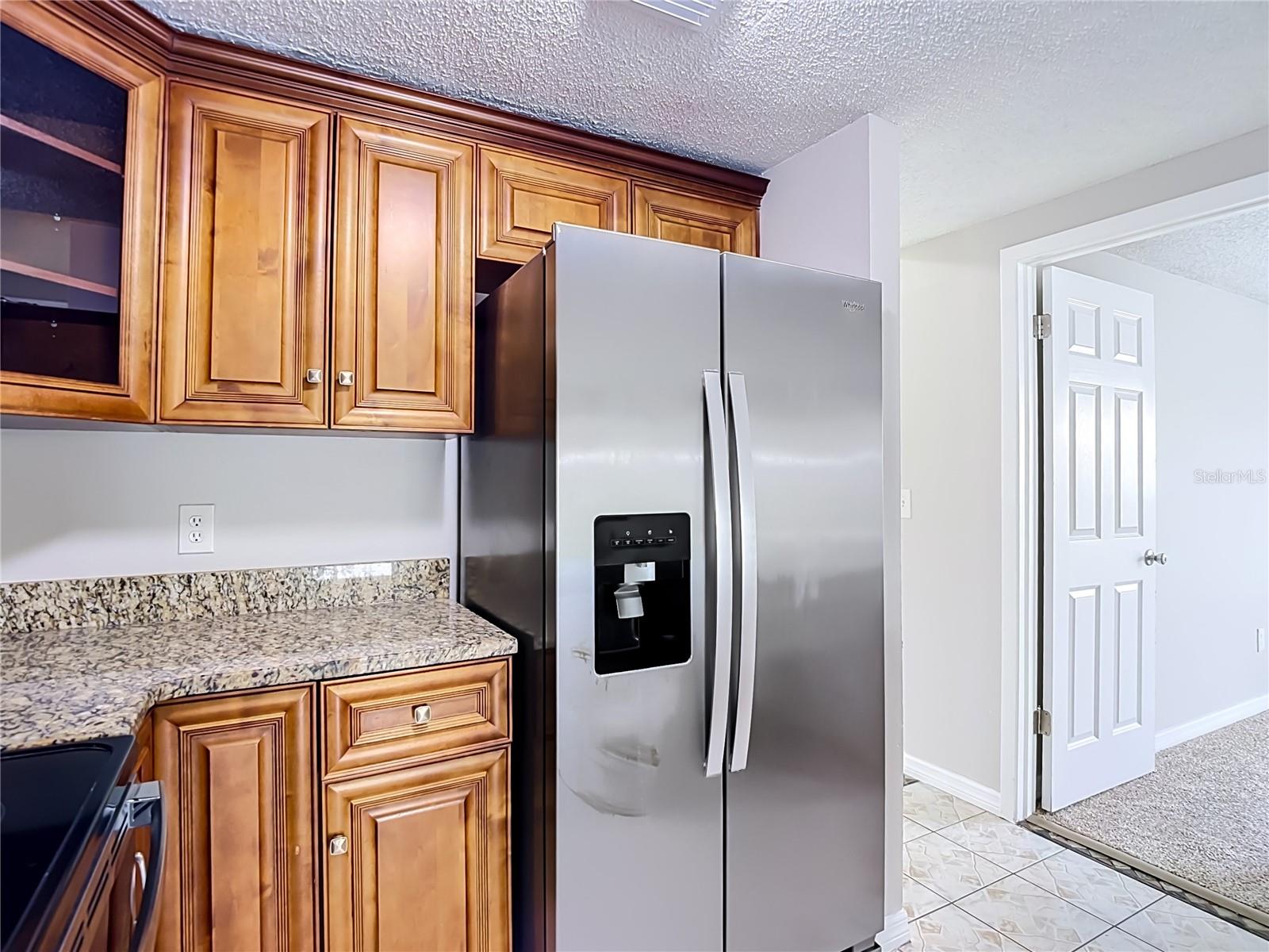 6701 VILLAGE GROVE CT — photo 14