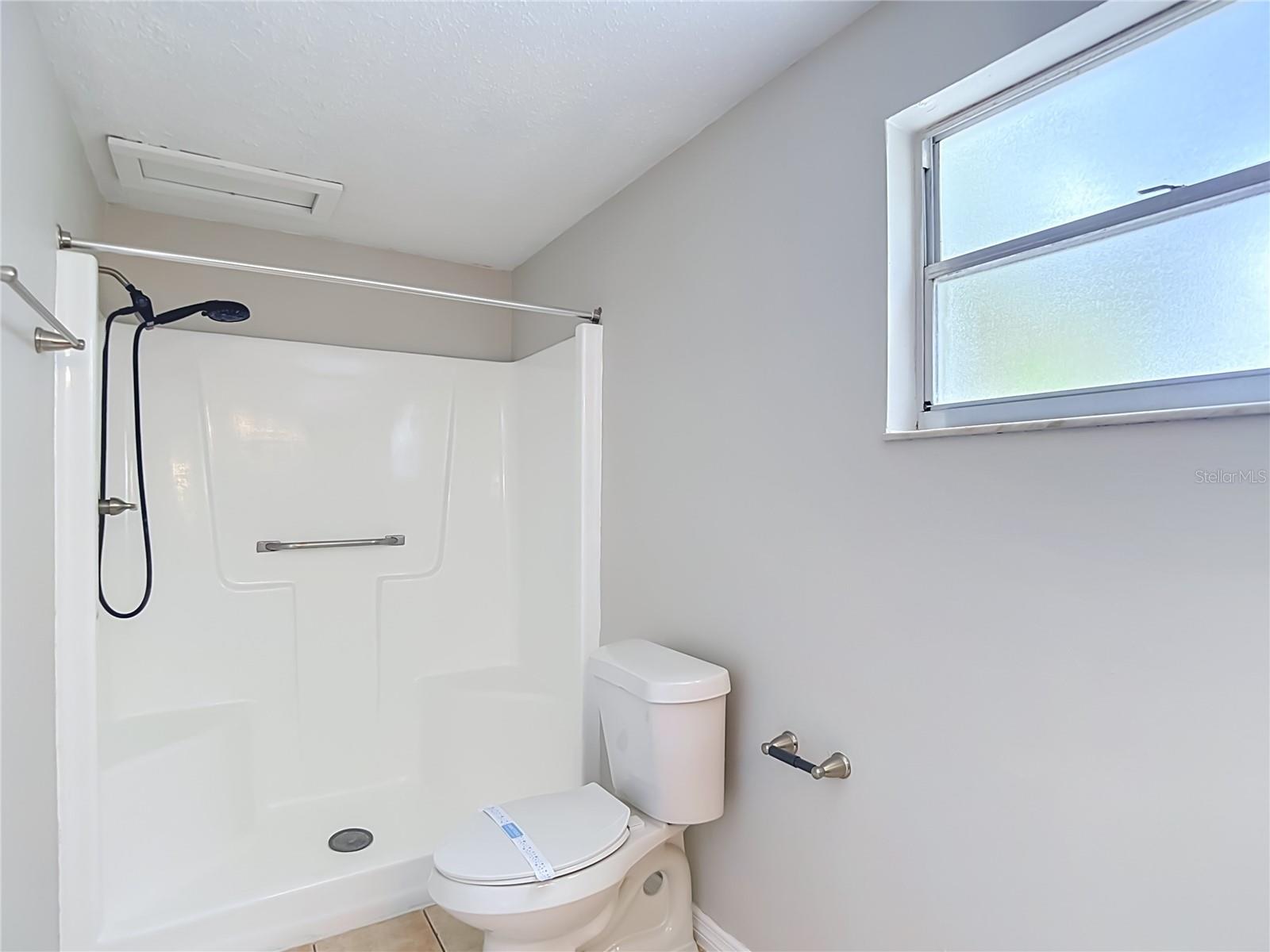 6701 VILLAGE GROVE CT — photo 22