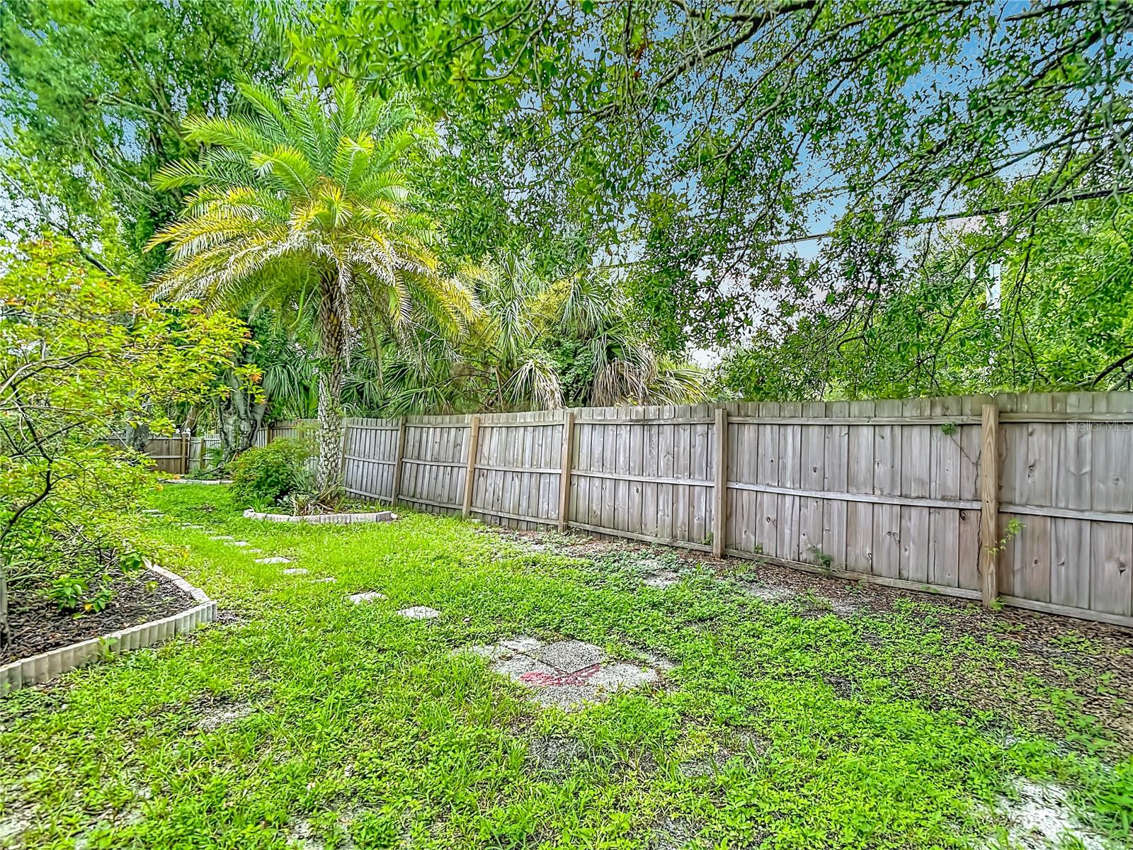 6701 VILLAGE GROVE CT — photo 30