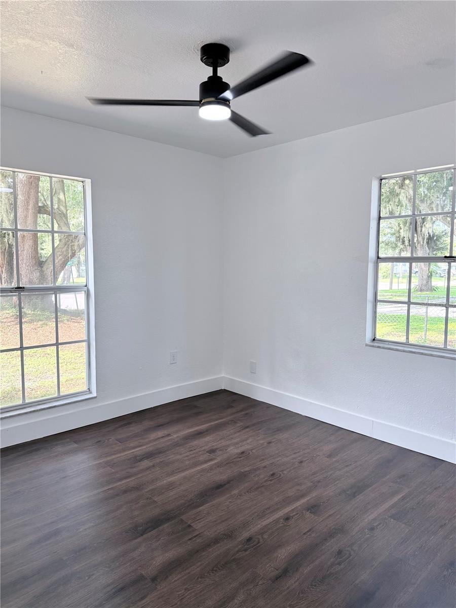 3008 OAKVIEW LN — photo 12