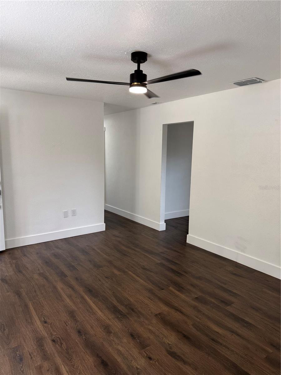 3008 OAKVIEW LN — photo 5