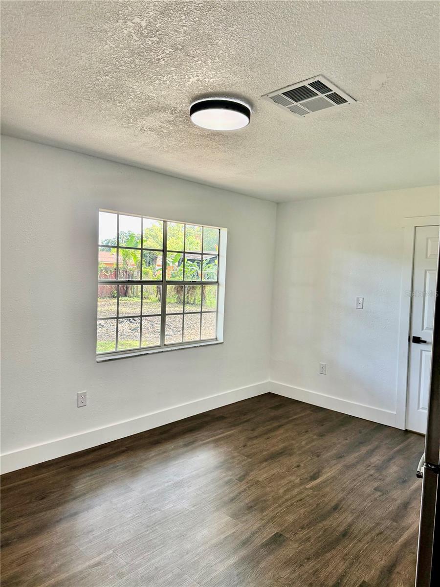 3008 OAKVIEW LN — photo 10