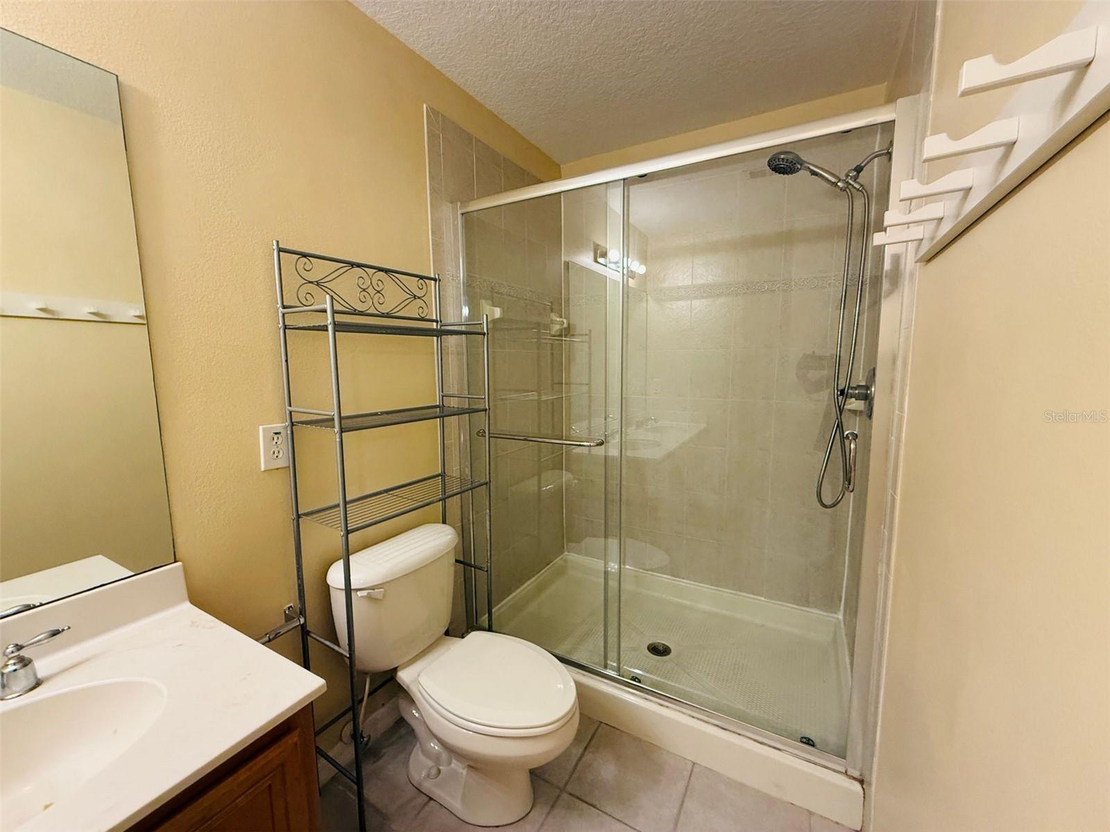 8533 TRAIL WIND DR — photo 17