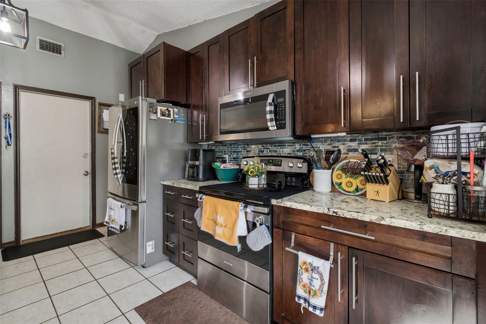 10326 OUT ISLAND DR — photo 16