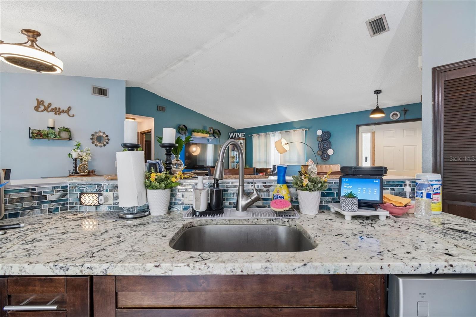 10326 OUT ISLAND DR — photo 13