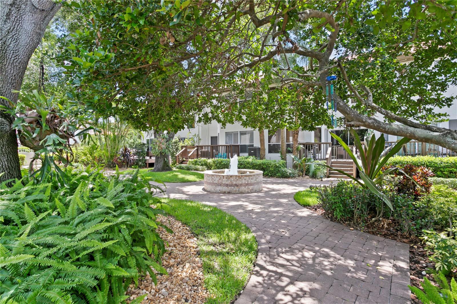 1116 SHIPWATCH CIR — photo 45