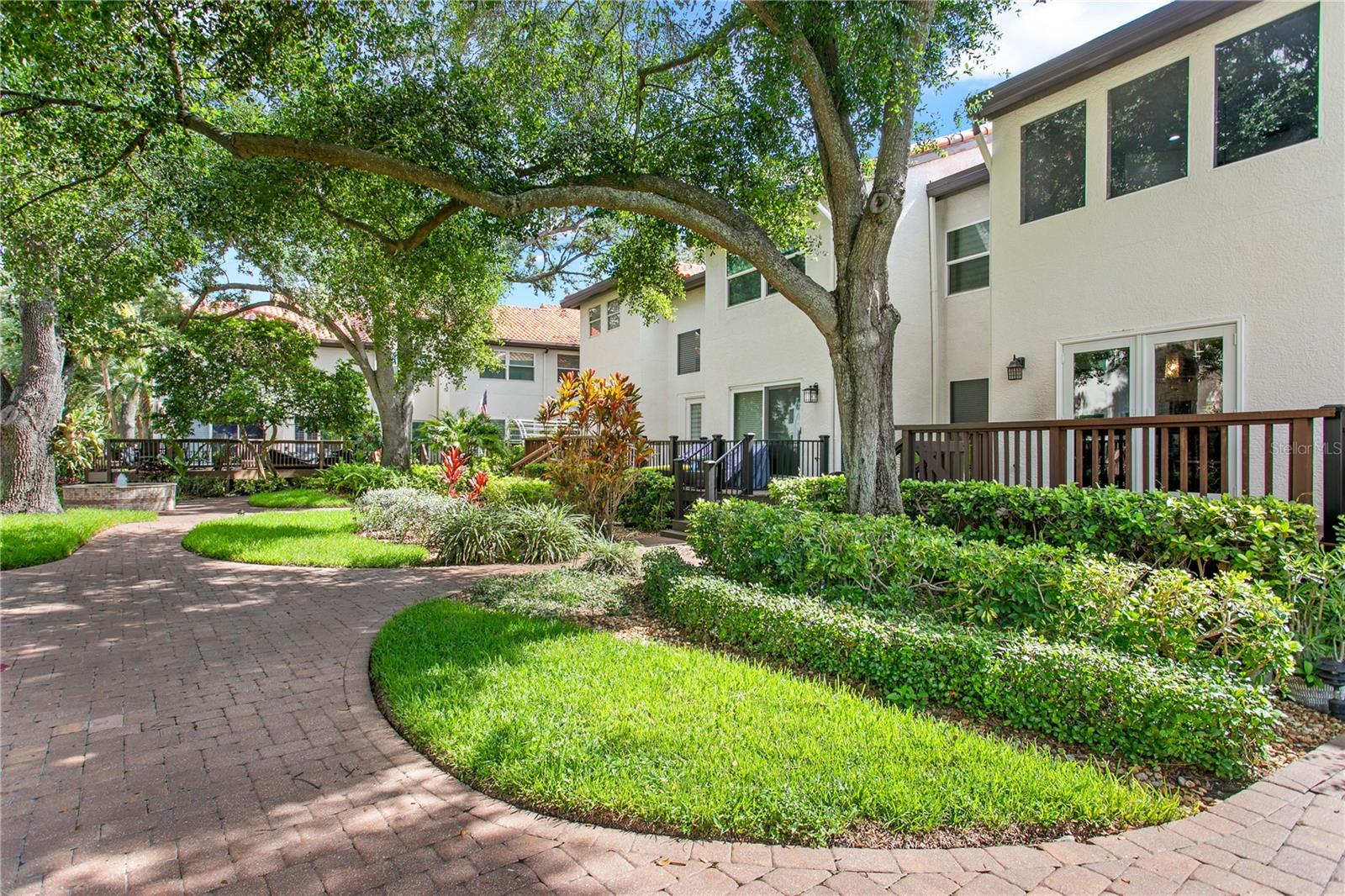 1116 SHIPWATCH CIR — photo 44