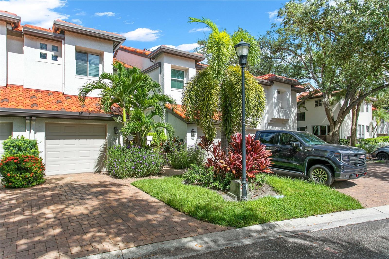 1116 SHIPWATCH CIR — photo 2