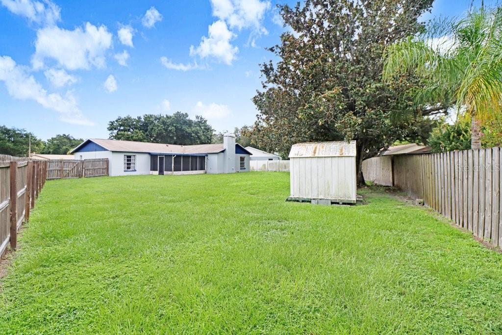 4908 CROCKETT CT — photo 38