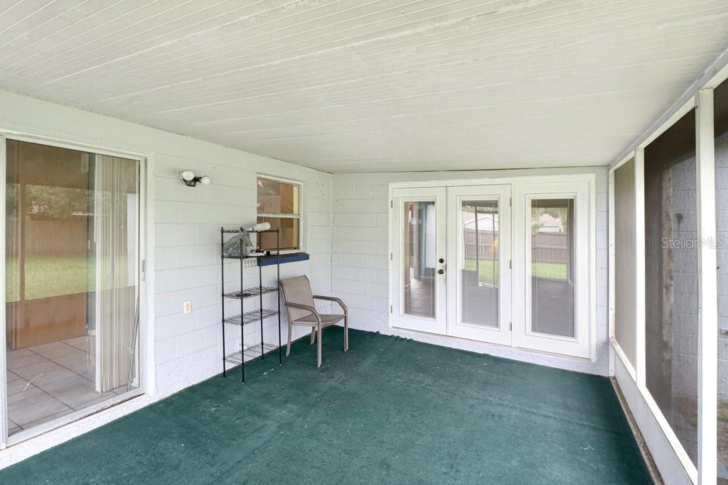 4908 CROCKETT CT — photo 36