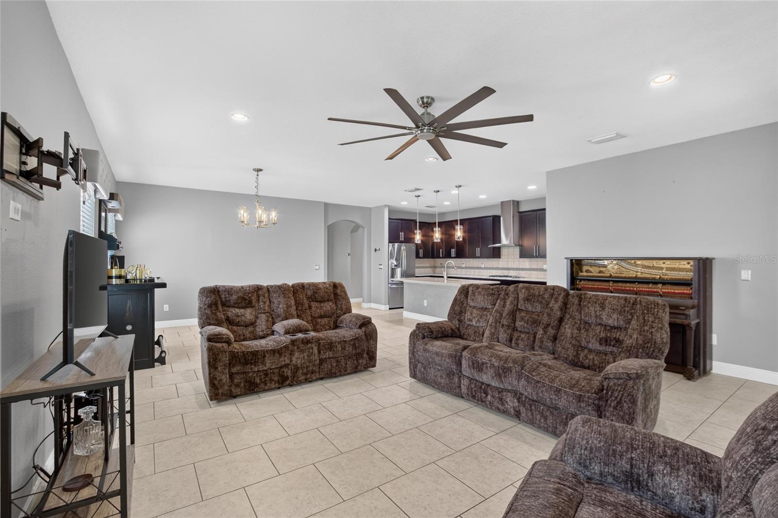 7029 OLD BENTON DR — photo 26