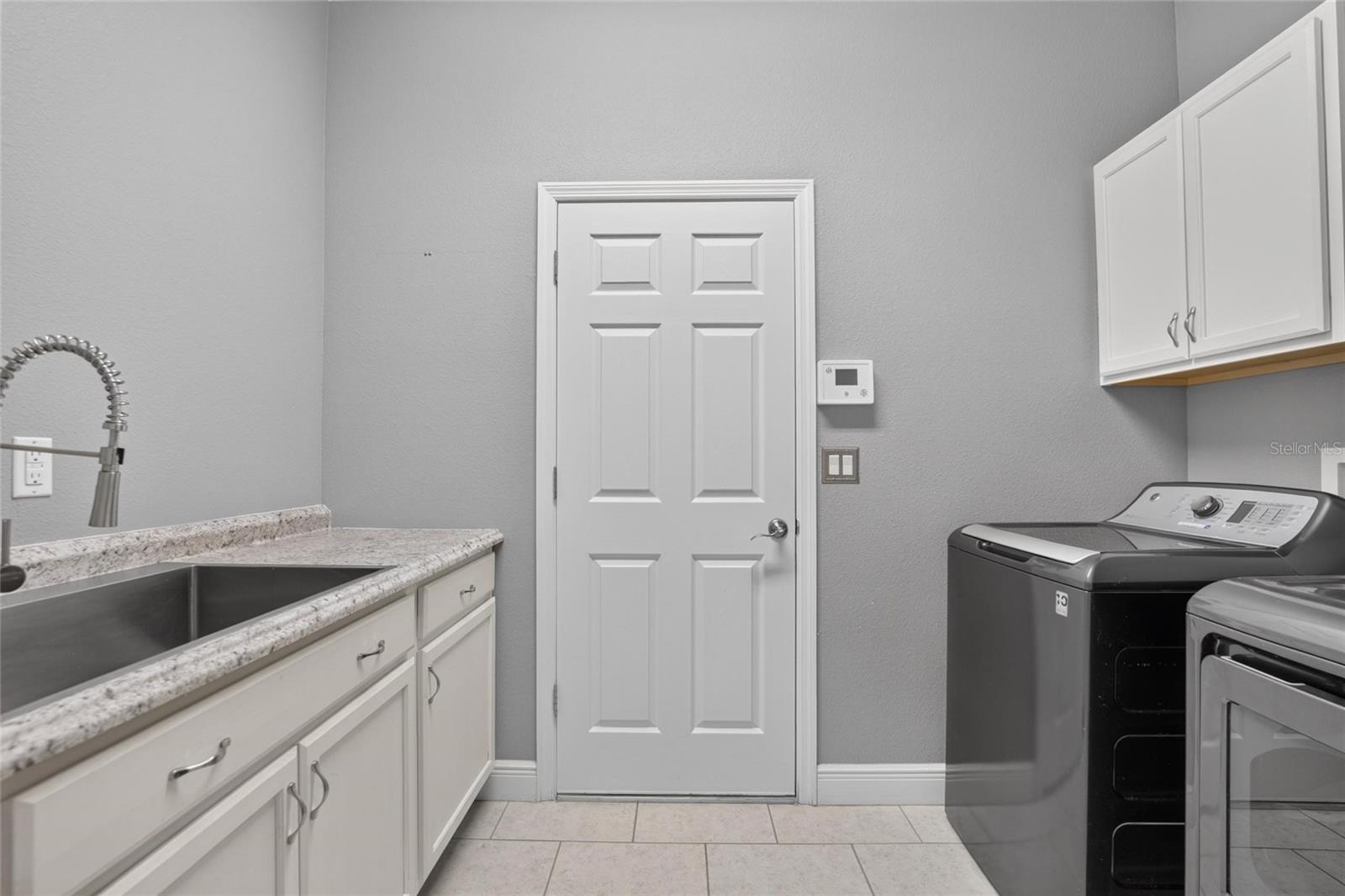 7029 OLD BENTON DR — photo 12