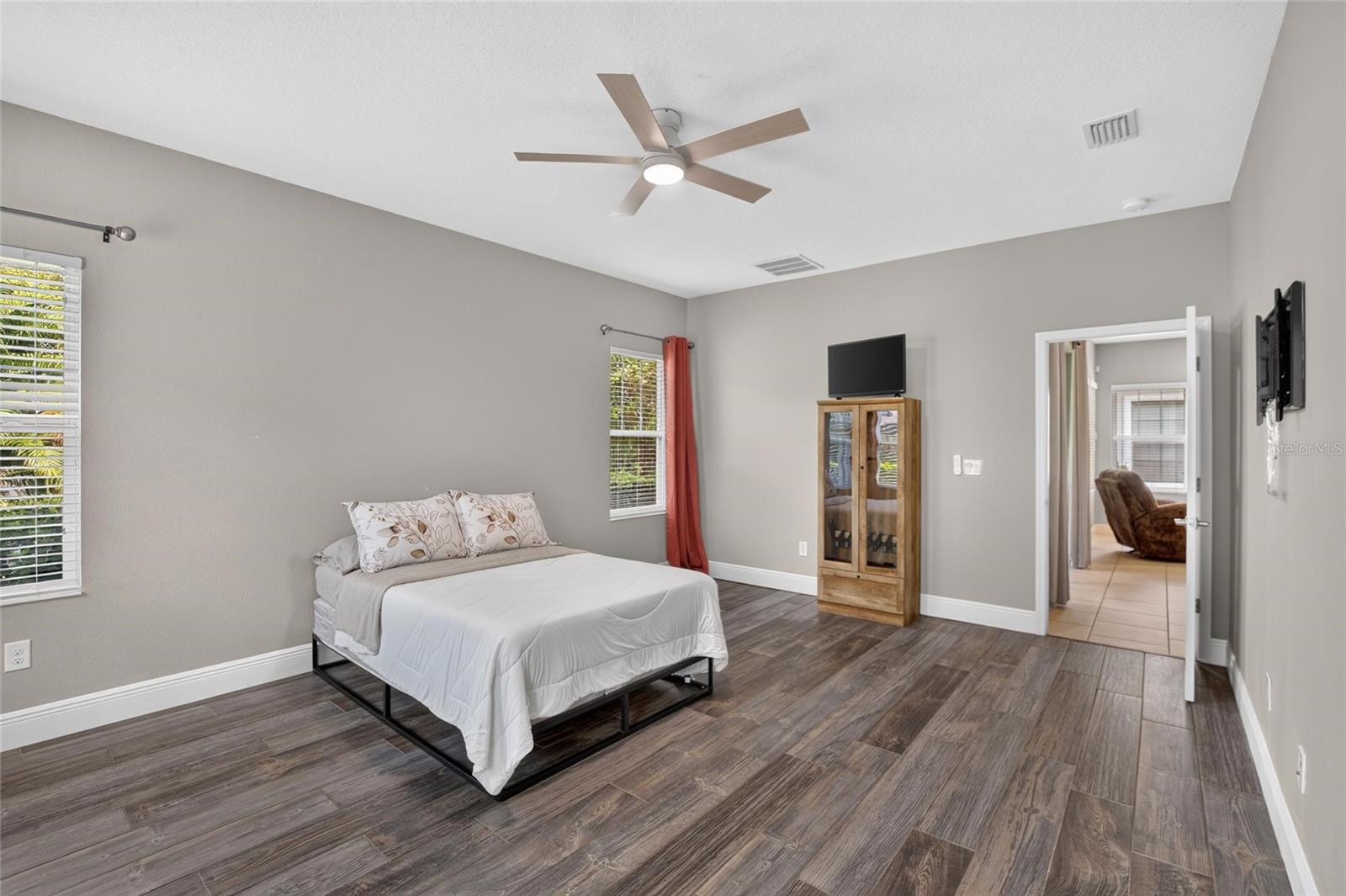 7029 OLD BENTON DR — photo 29
