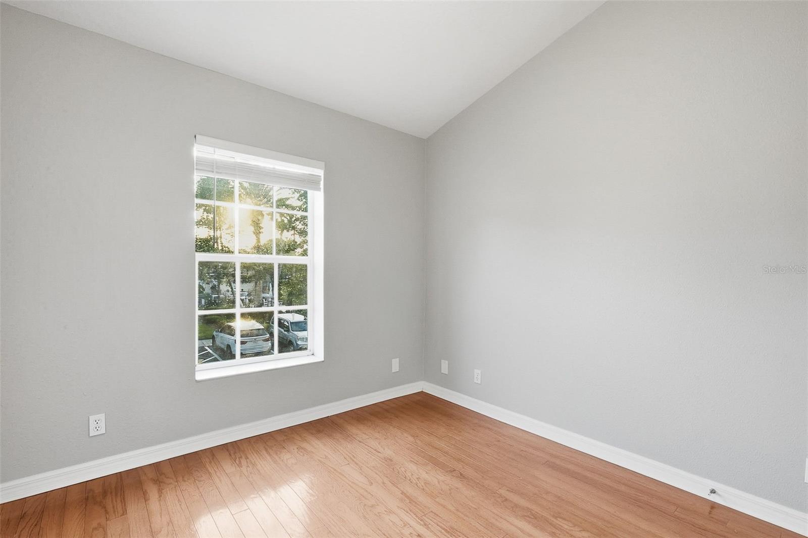 13157 THOROUGHBRED LOOP — photo 25