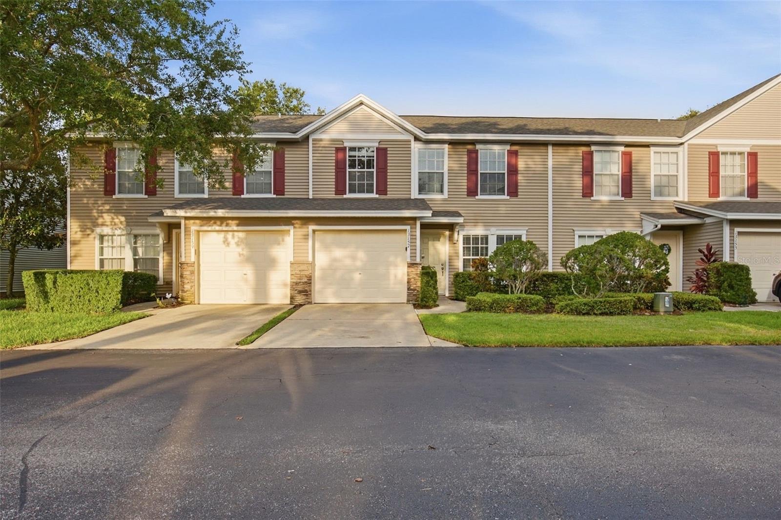 13157 THOROUGHBRED LOOP — photo 2