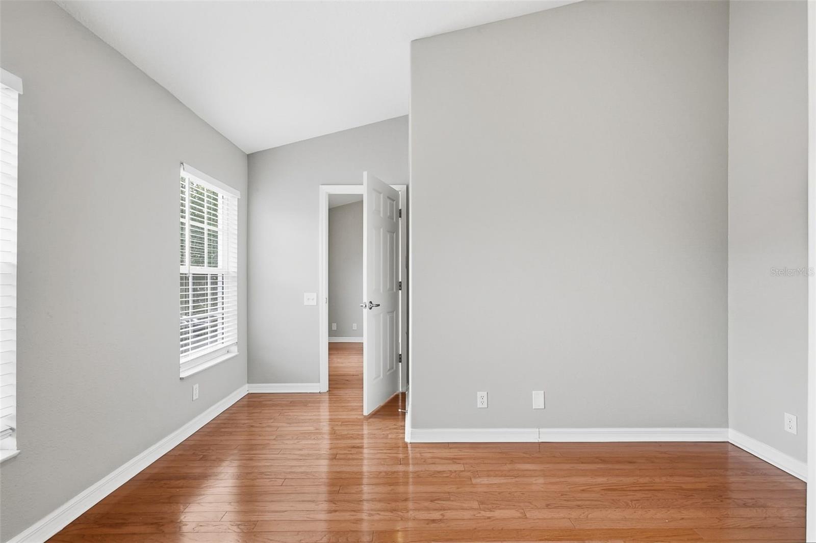 13157 THOROUGHBRED LOOP — photo 28