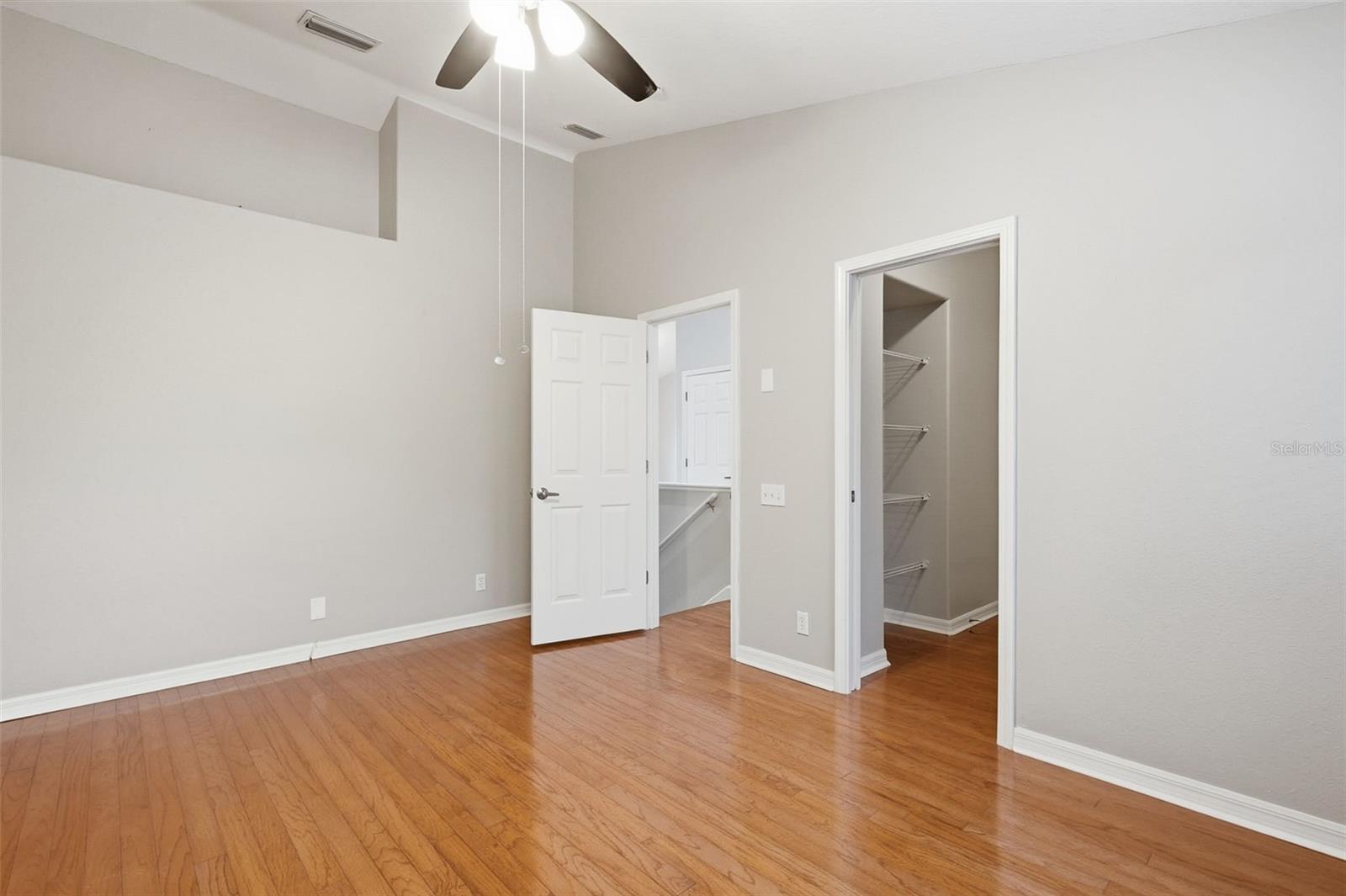 13157 THOROUGHBRED LOOP — photo 24