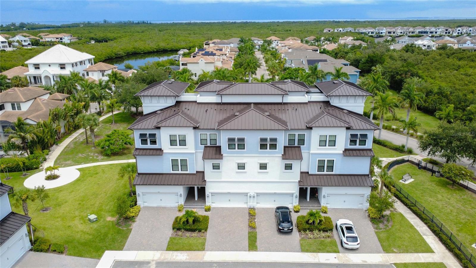 3023 BERMUDA SLOOP CIRCLE — photo 60