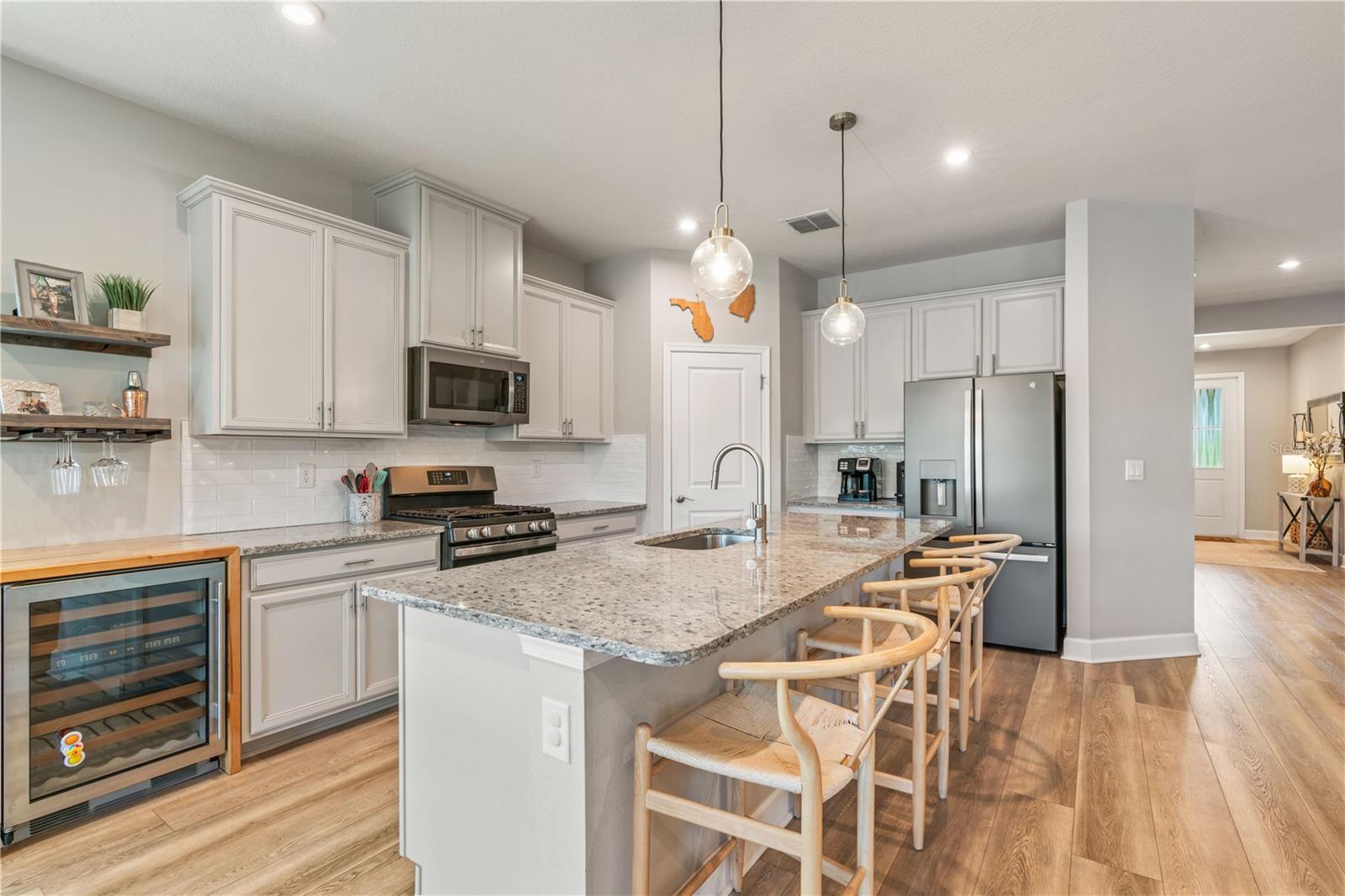 2443 PORTICO ST — photo 10