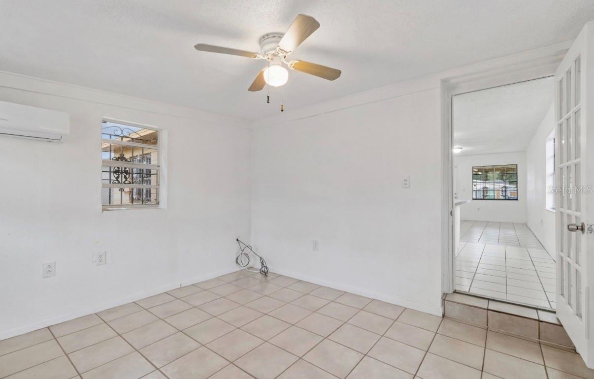 7516 N CORTEZ ST — photo 33