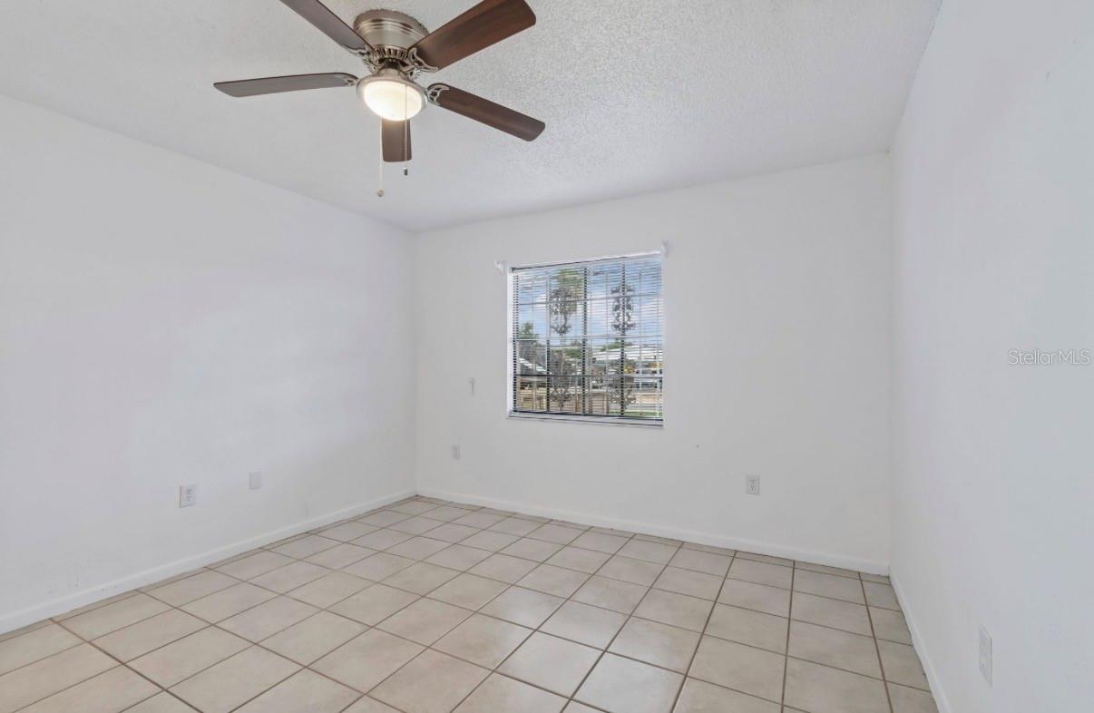 7516 N CORTEZ ST — photo 27