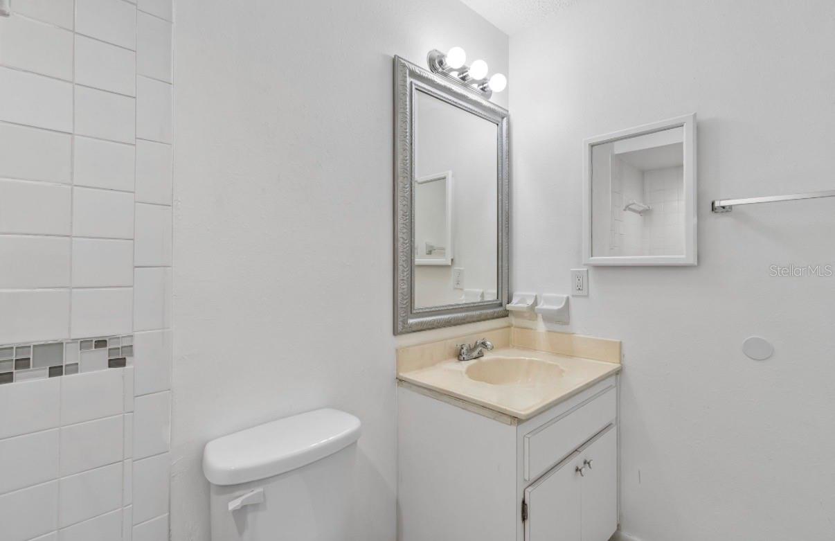 7516 N CORTEZ ST — photo 26