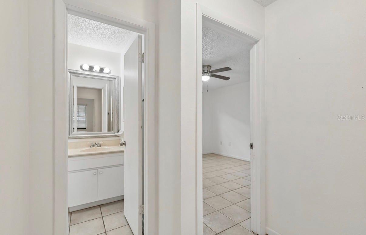 7516 N CORTEZ ST — photo 23