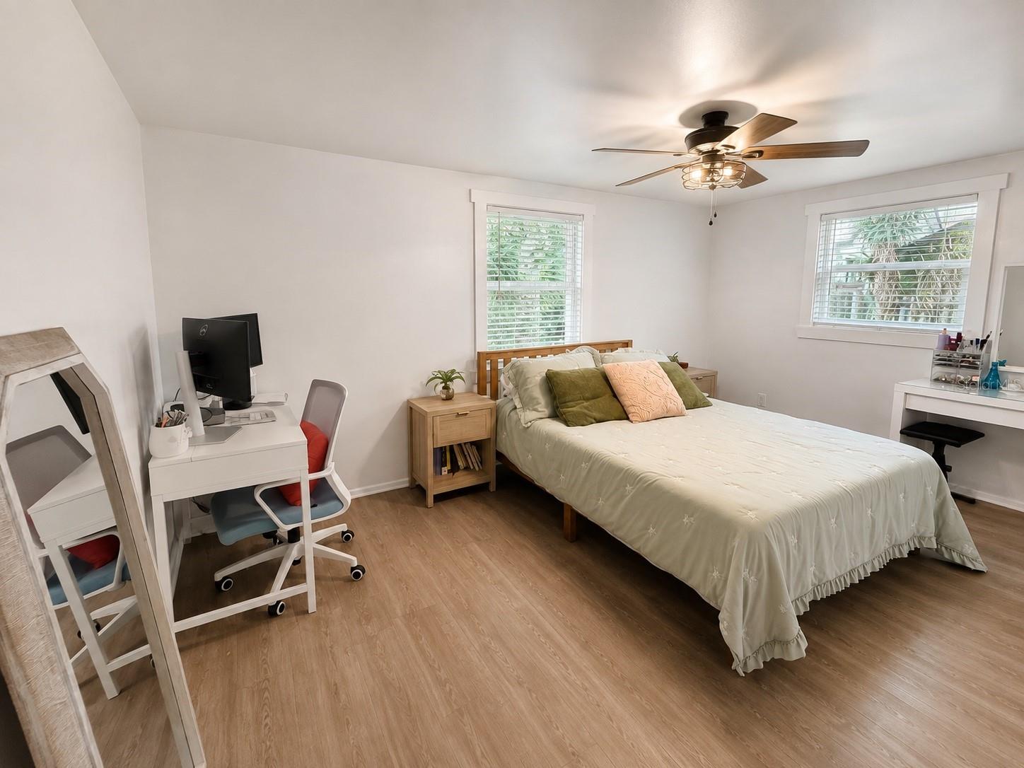 5117 N TALIAFERRO AVE — photo 19