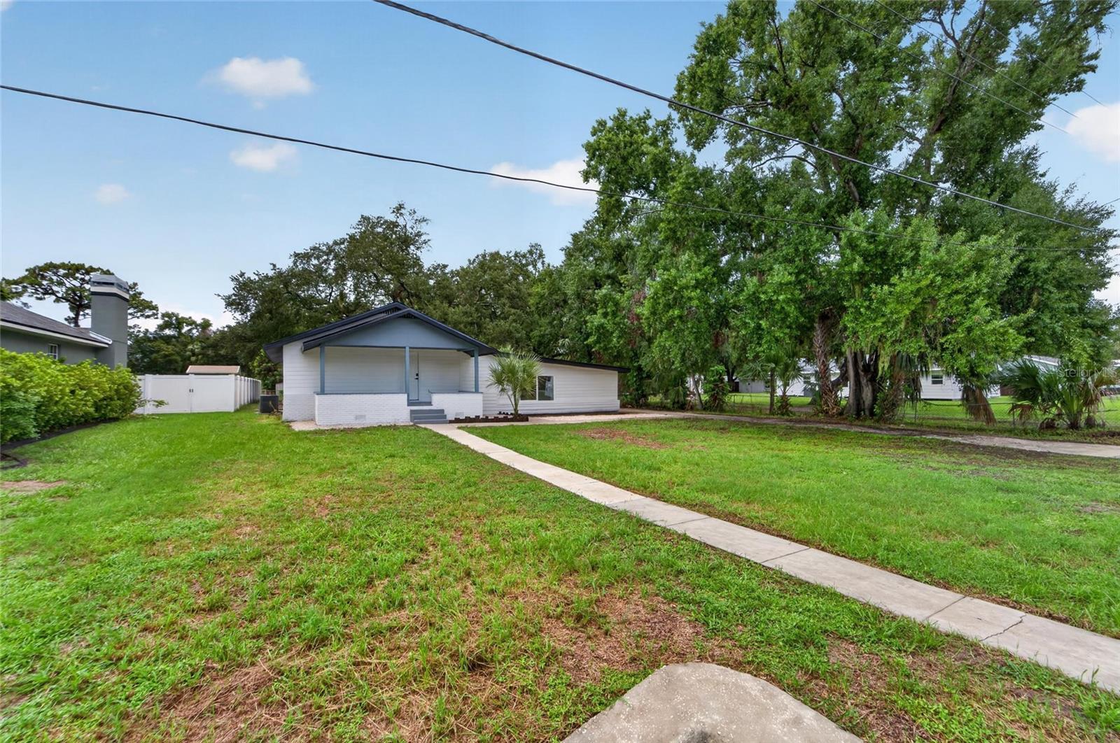 8809 DYER RD — photo 4