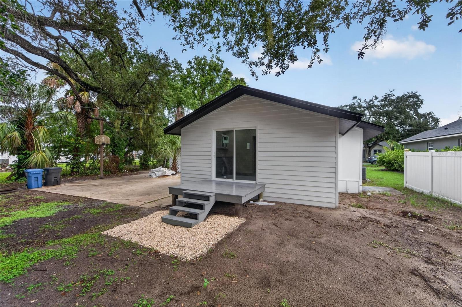 8809 DYER RD — photo 46