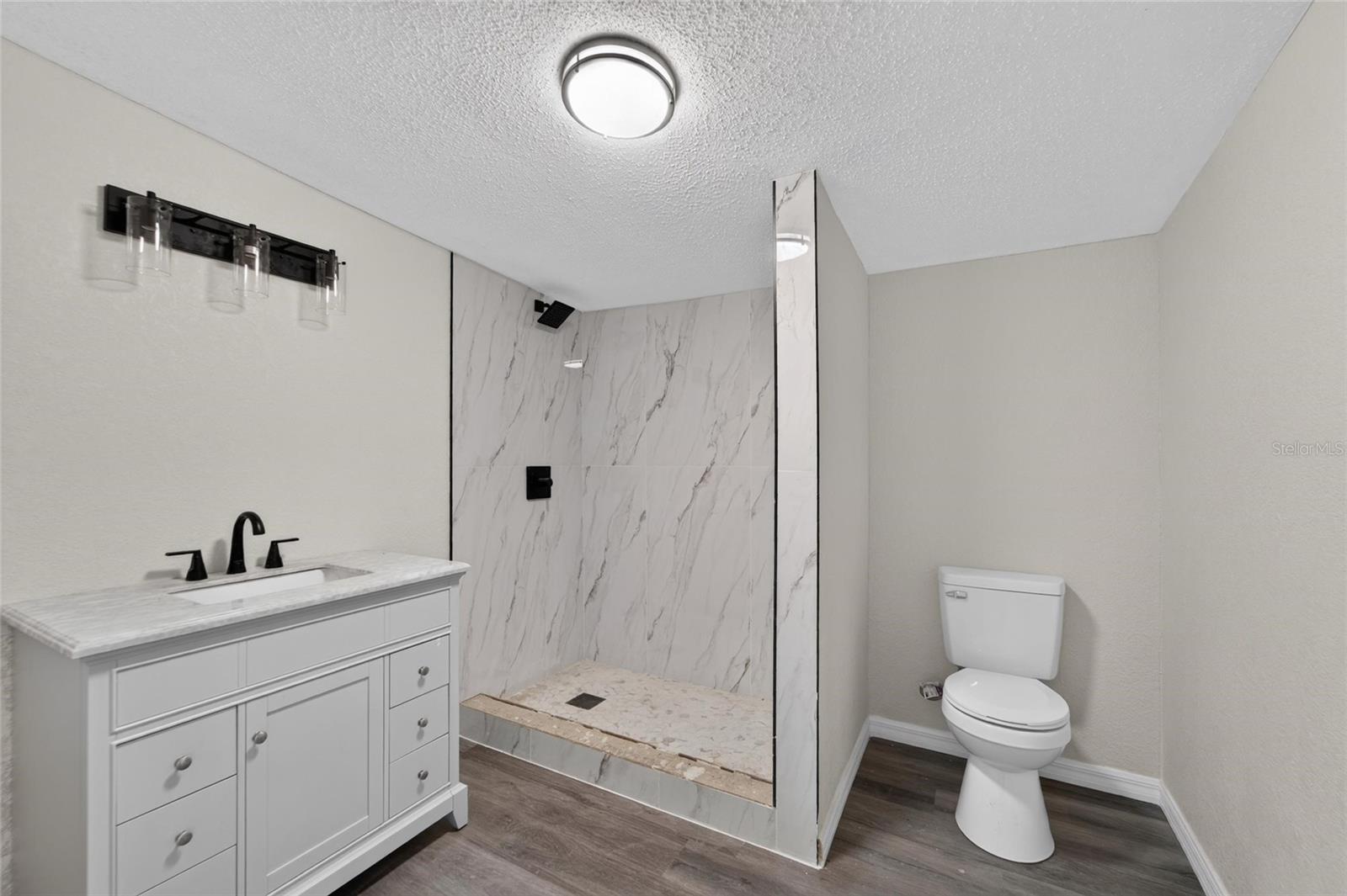 8809 DYER RD — photo 31