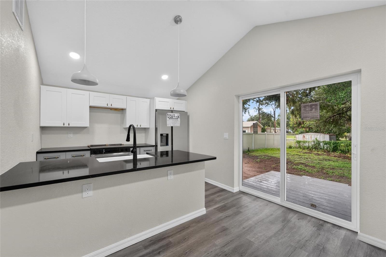 8809 DYER RD — photo 19