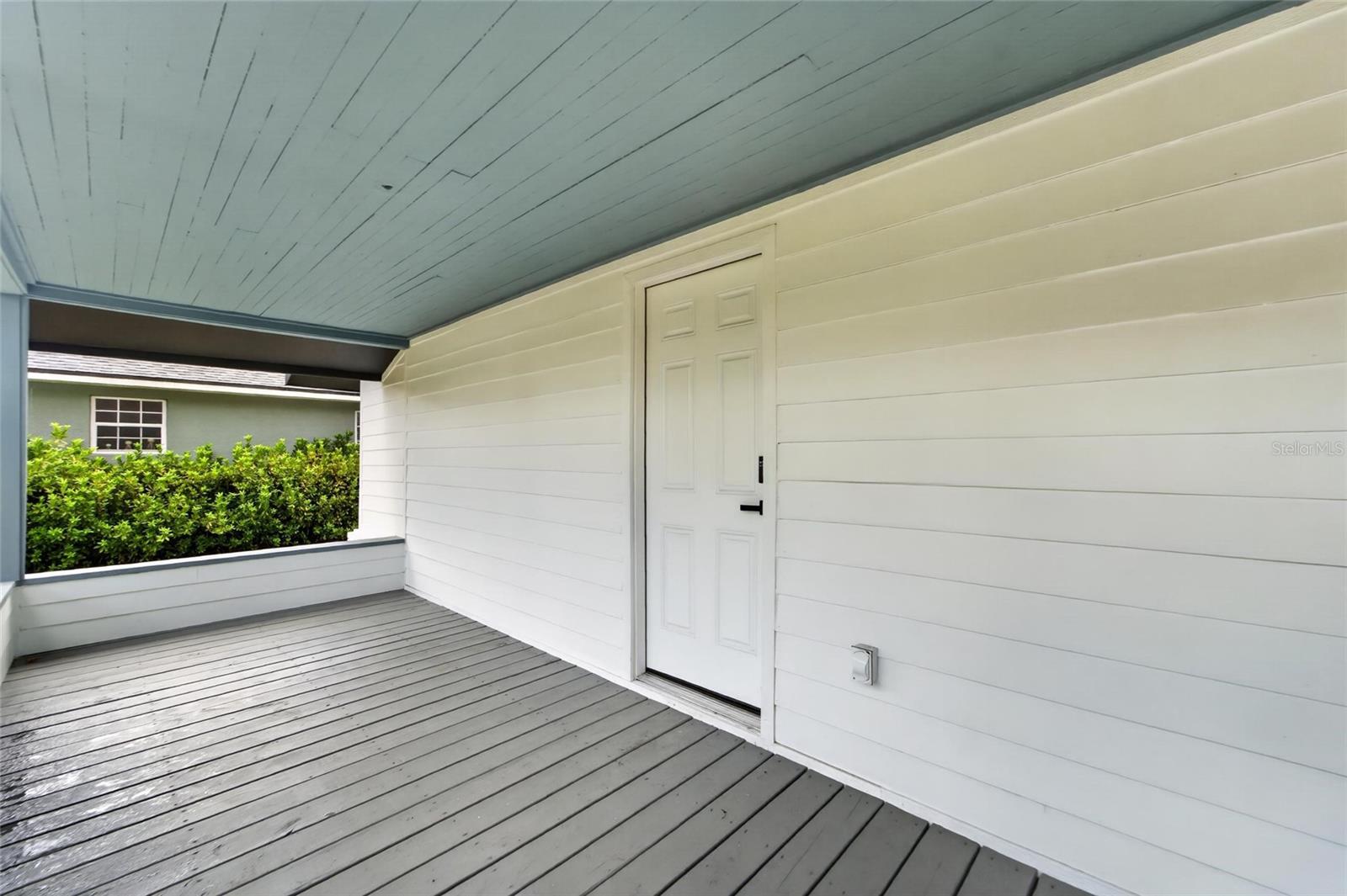 8809 DYER RD — photo 8