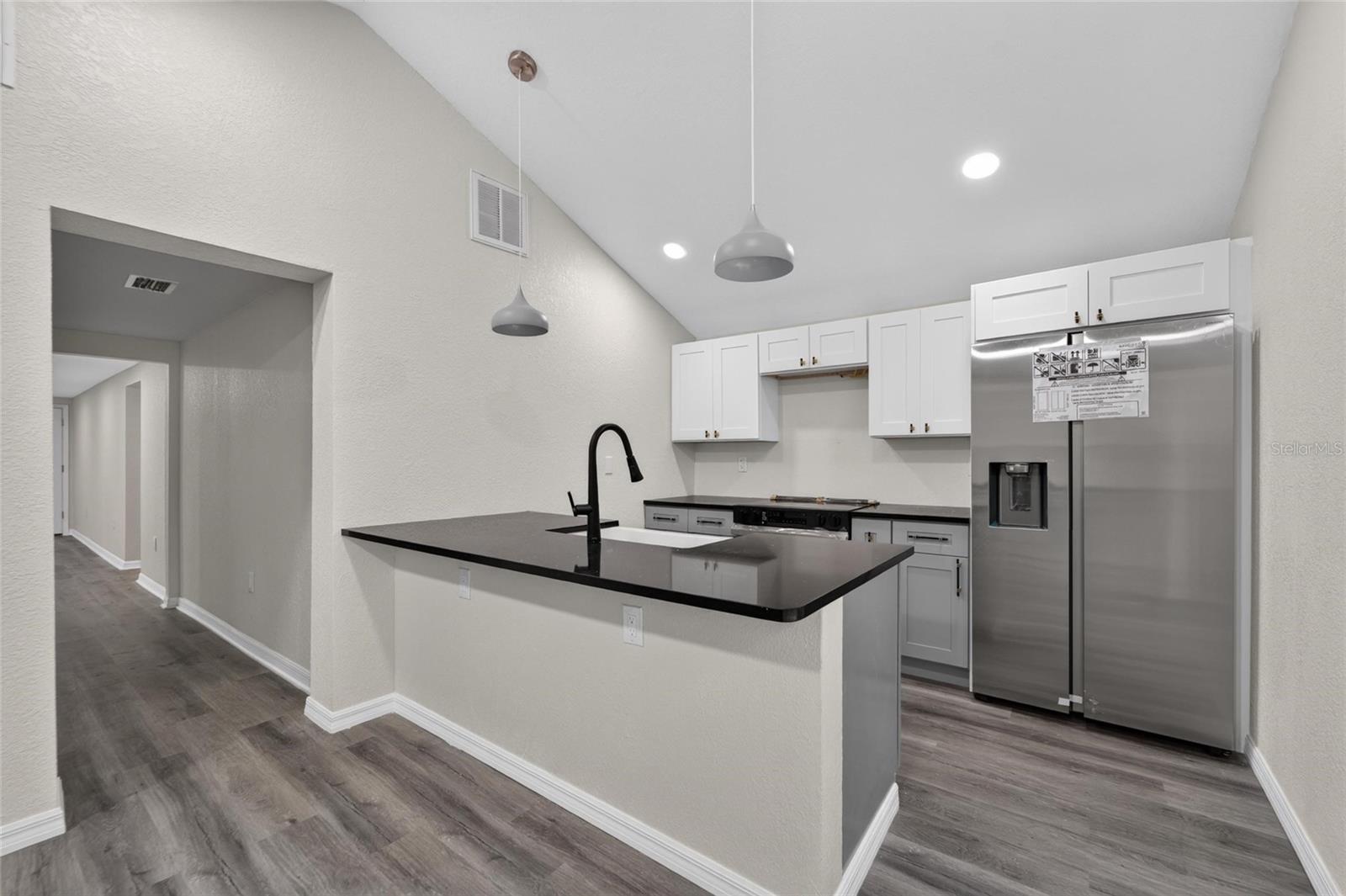 8809 DYER RD — photo 20