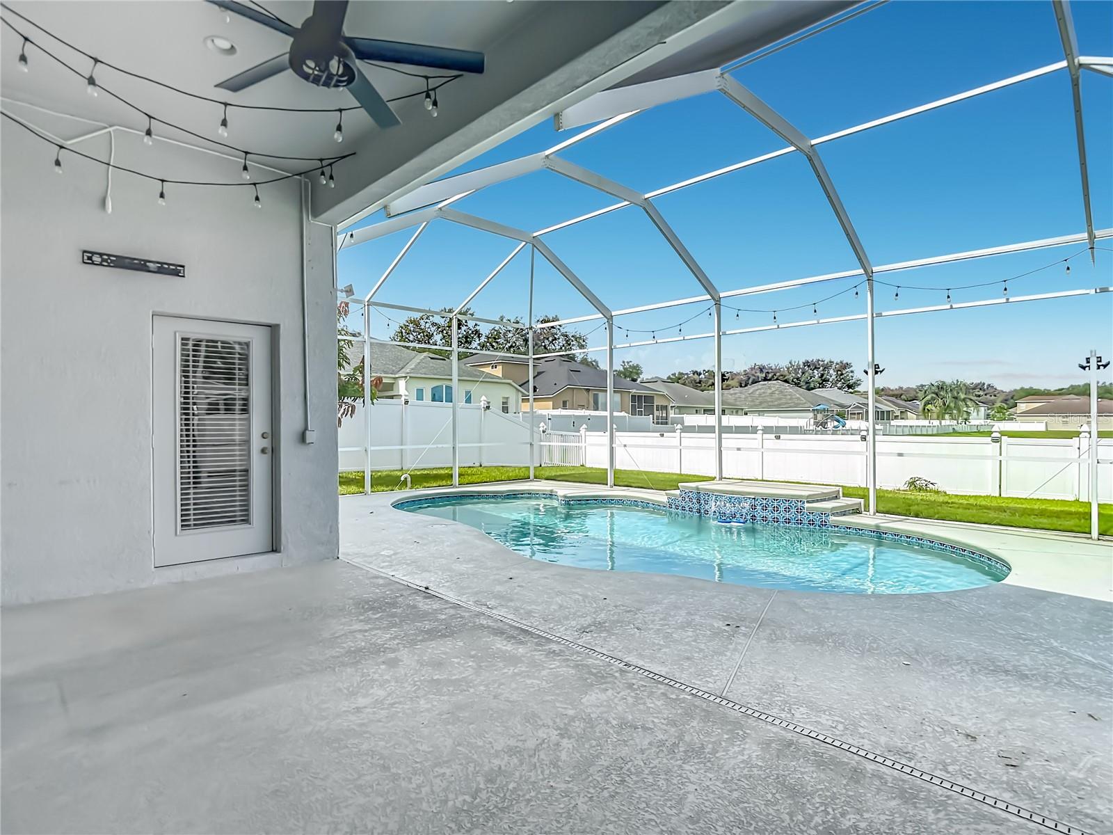 220 RONJA LN — photo 57